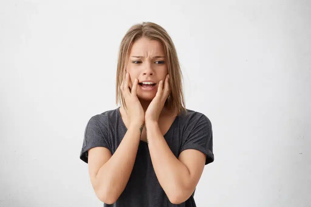 Por qué se me mueven los dientes si no tengo caries ni gingivitis implantes dentales en logroño riojadental