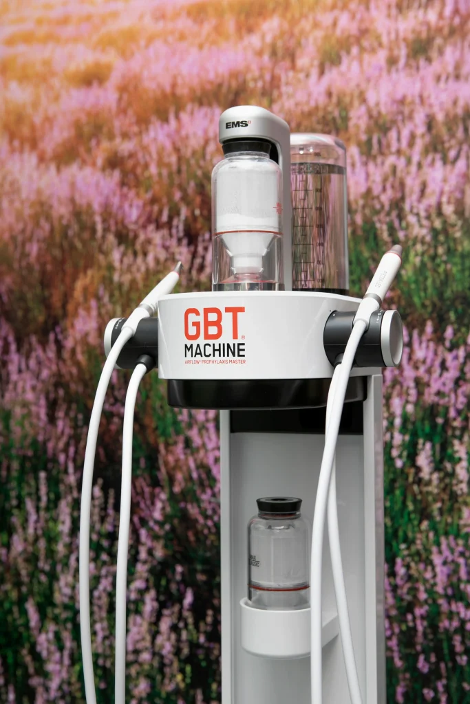 Limpieza dental con sistema GBT: la nueva forma de cuidar tu sonrisa sin molestias 1 45A9323